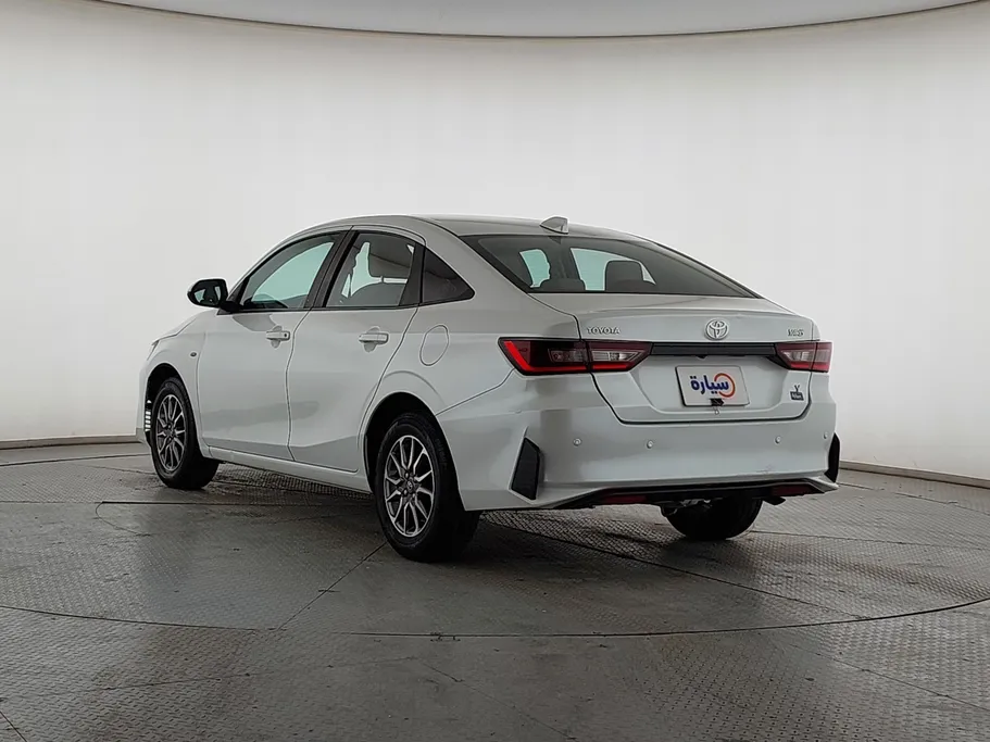 2023 Toyota Yaris  Y 