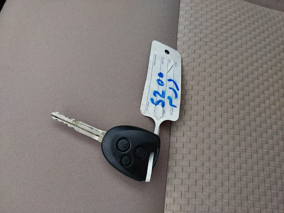 2023 Toyota Yaris  Y 