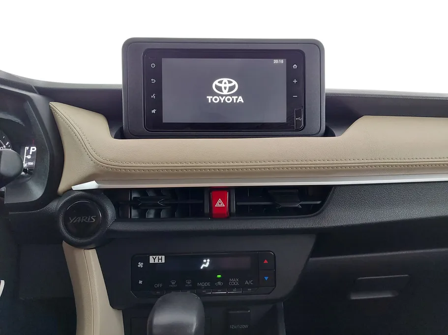 2023 Toyota Yaris  Y 