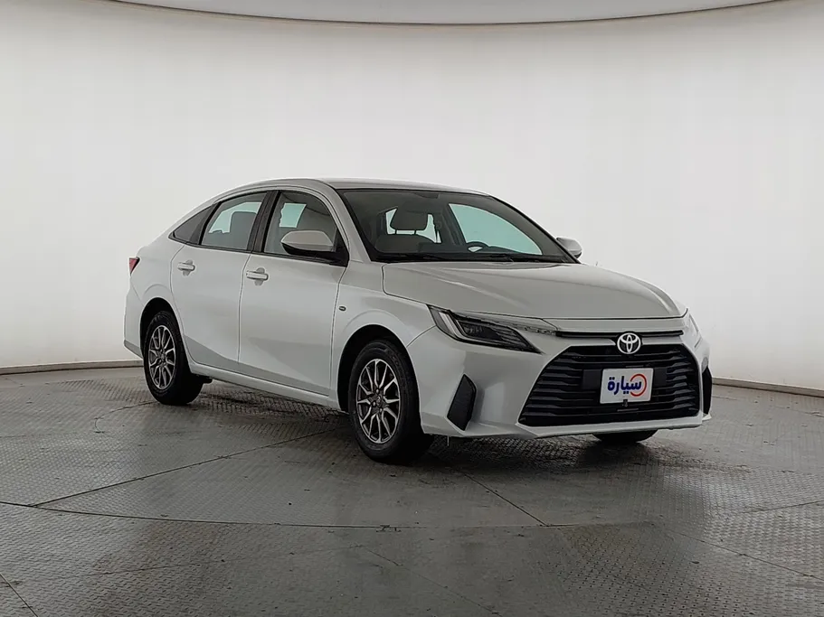 2023 Toyota Yaris  Y 
