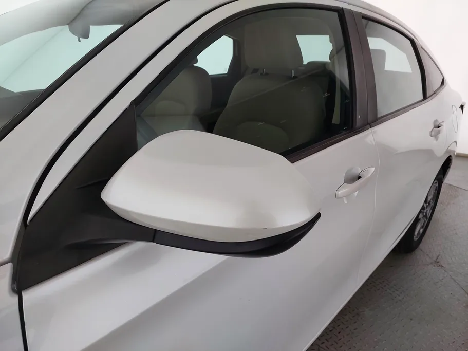 2023 Toyota Yaris  Y 