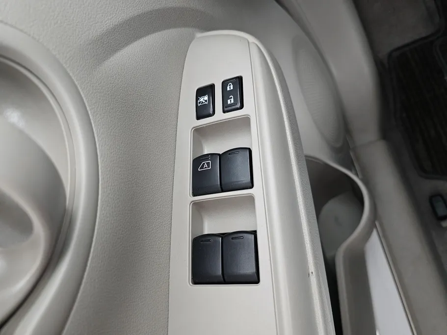 2023 Nissan Sunny SV Comfort 