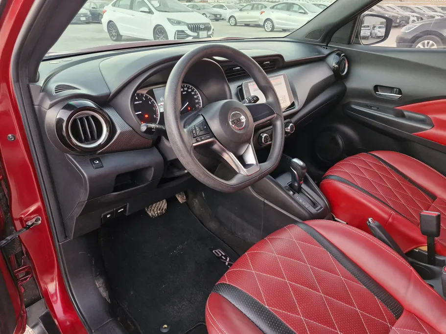 2020 Nissan Kicks SV 