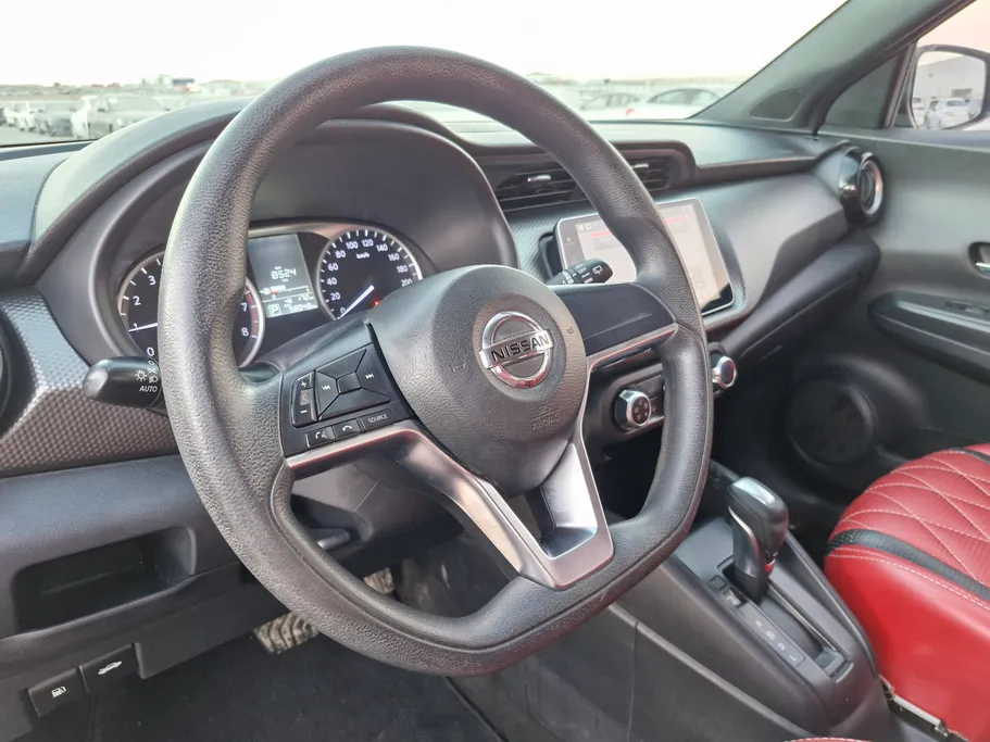 2020 Nissan Kicks SV 