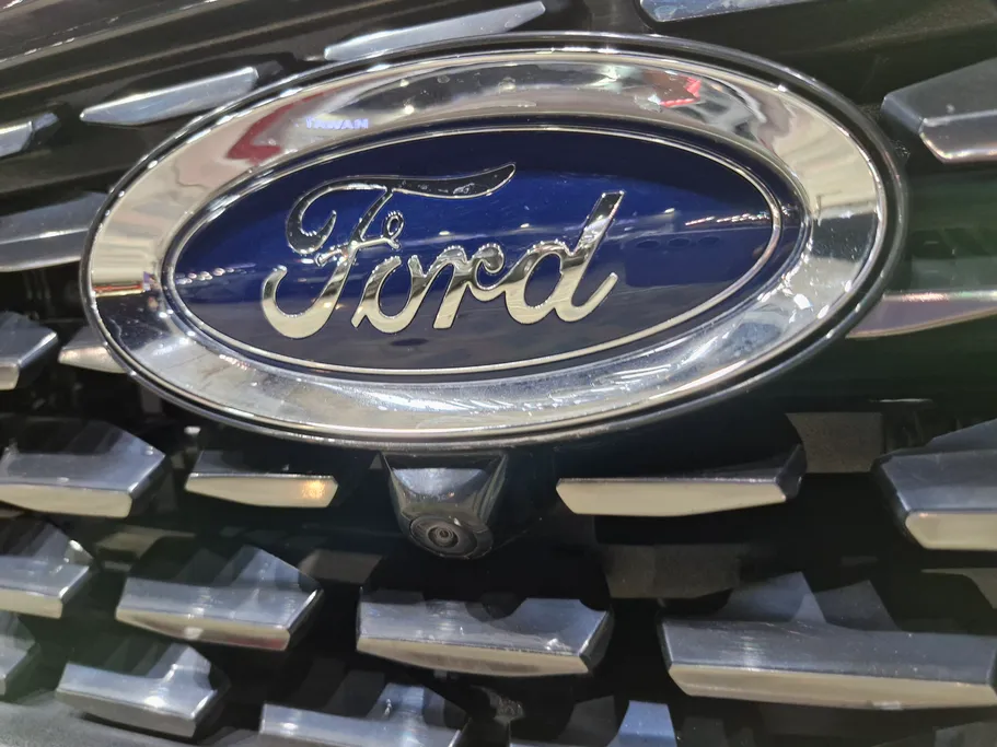 2025 Ford Taurus Titanium 