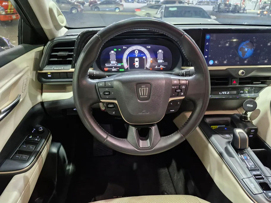 2023 Toyota Crown Premium 