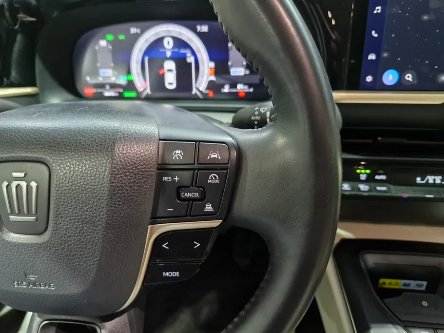 2023 Toyota Crown Premium 