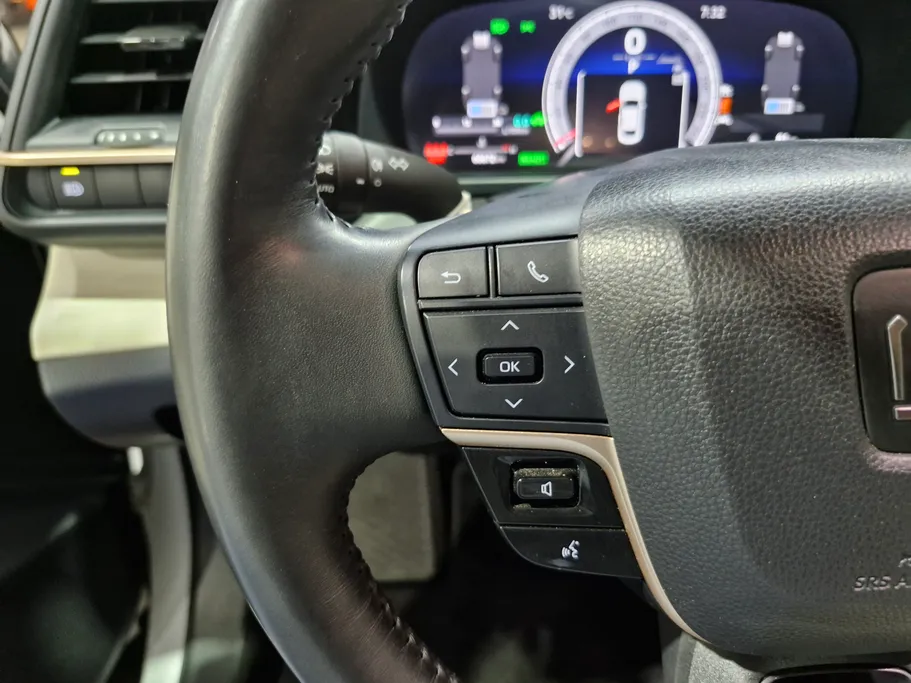 2023 Toyota Crown Premium 