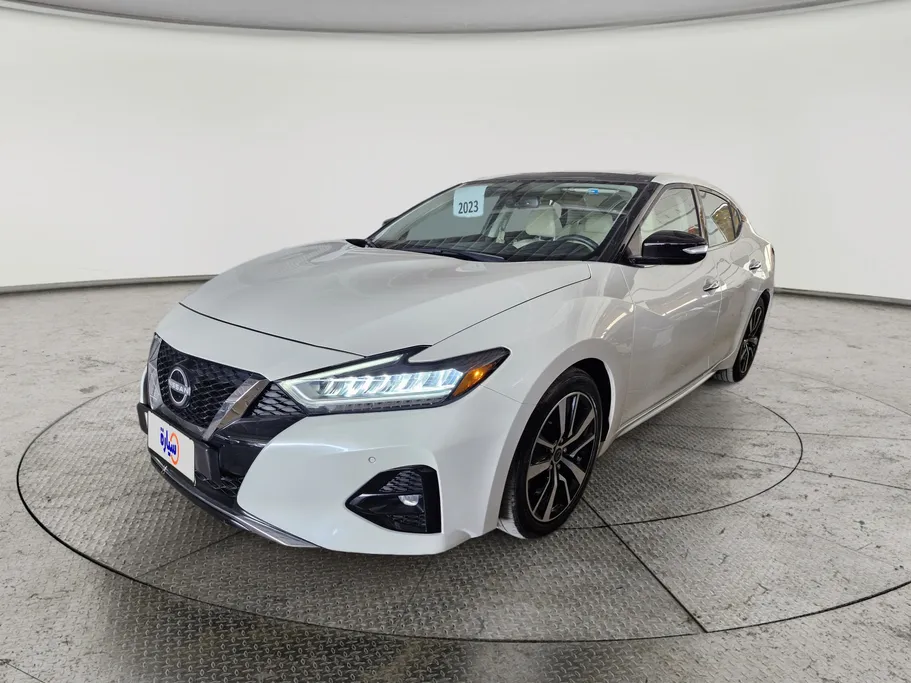 2023 Nissan Maxima SV 