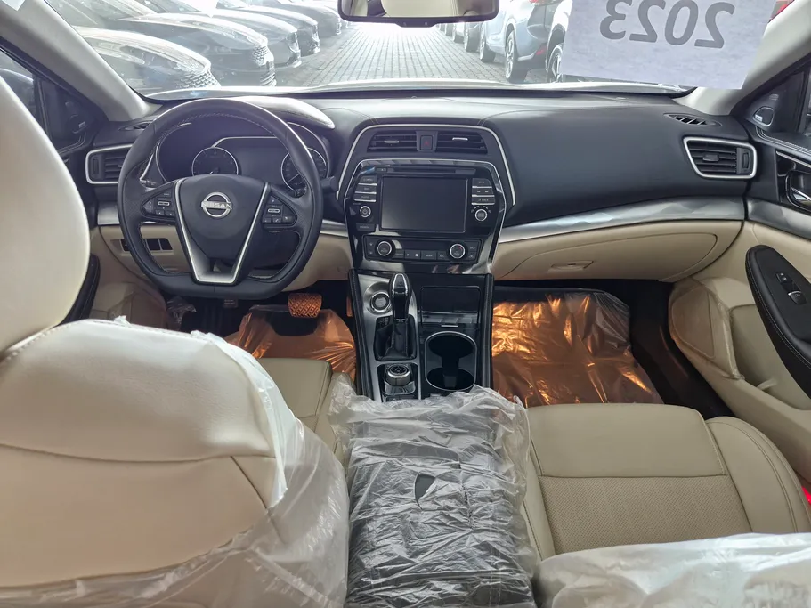 نيسان مكسيما SV 2023 