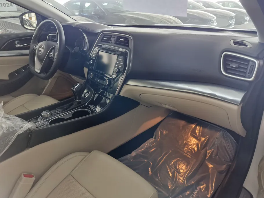 نيسان مكسيما SV 2023 