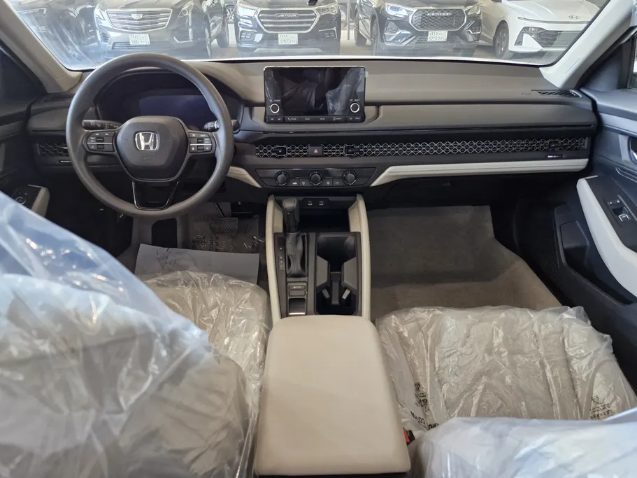 هوندا اكورد LX 2025 