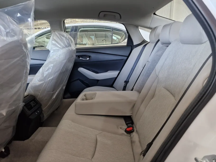 هوندا اكورد LX 2025 