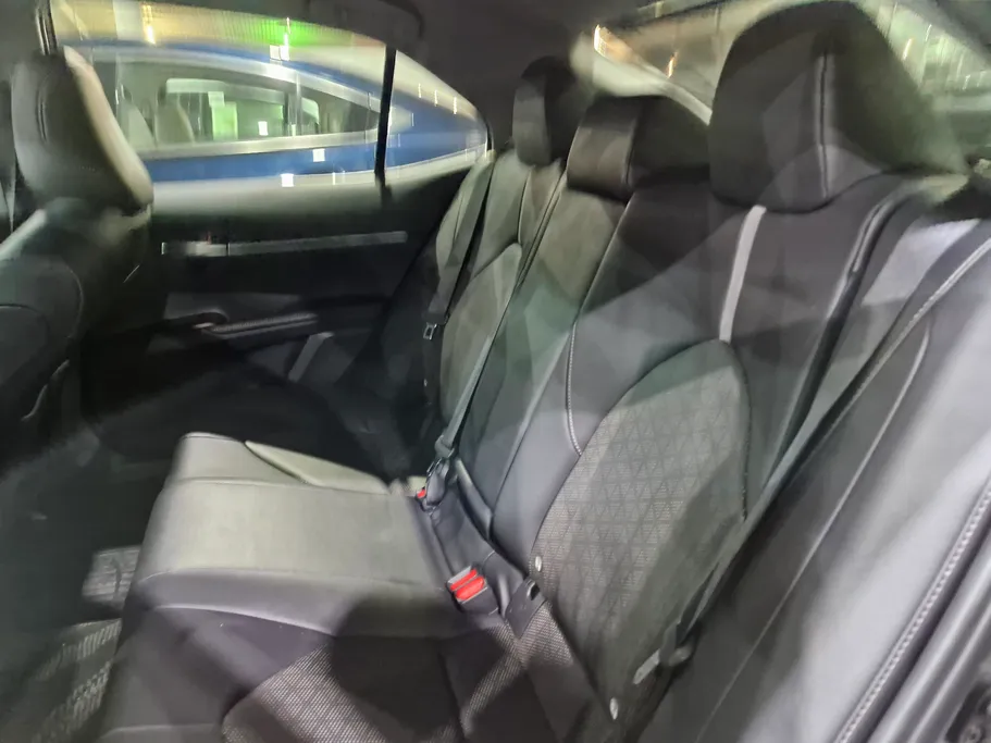 2024 Toyota Camry  SE V6 