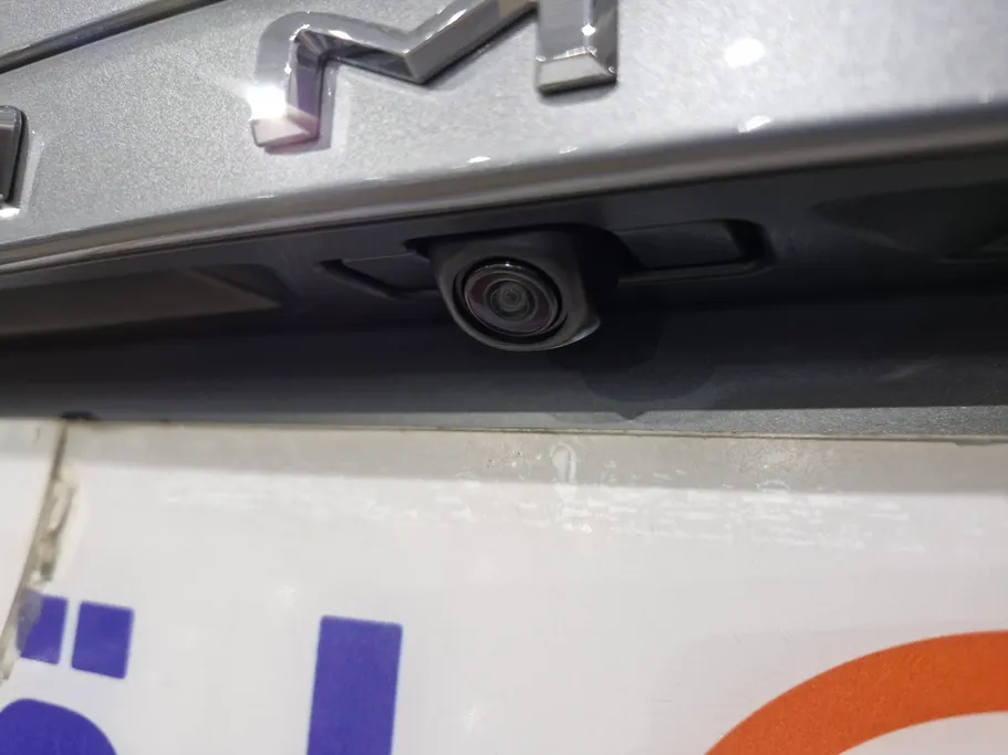 2024 Toyota Camry  SE V6 