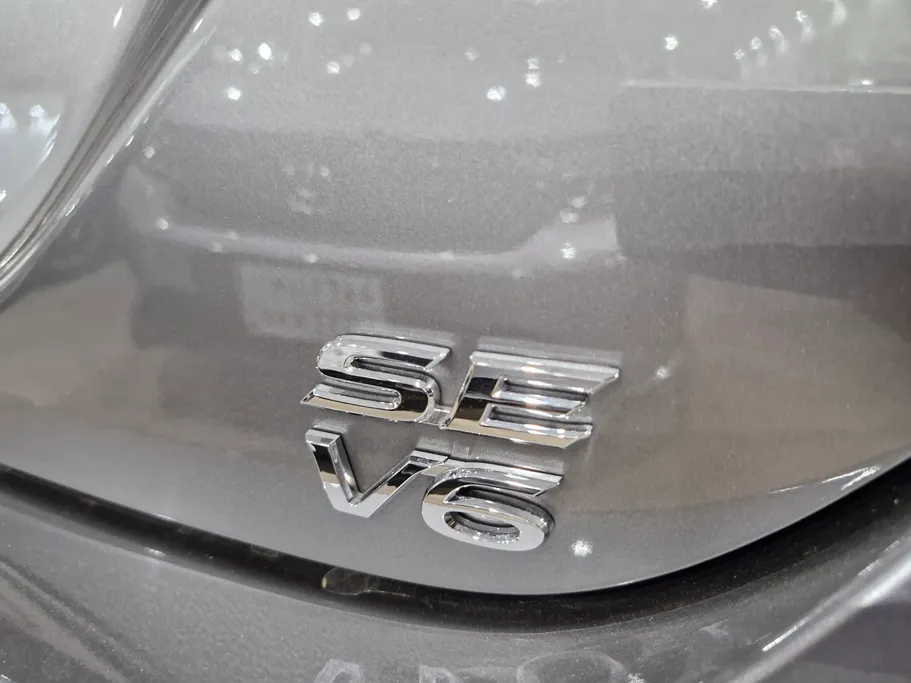 2024 Toyota Camry  SE V6 