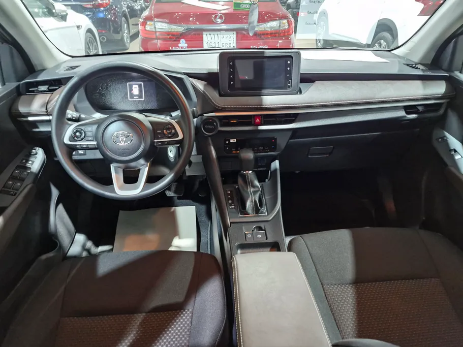 2024 Toyota Yaris  Y Plus 