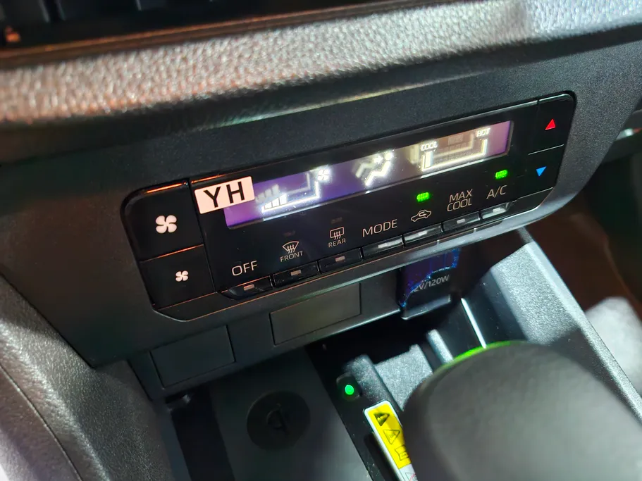 2024 Toyota Yaris  Y Plus 