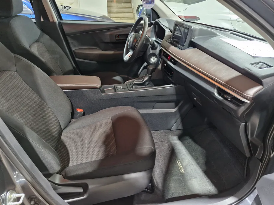 2024 Toyota Yaris  Y Plus 