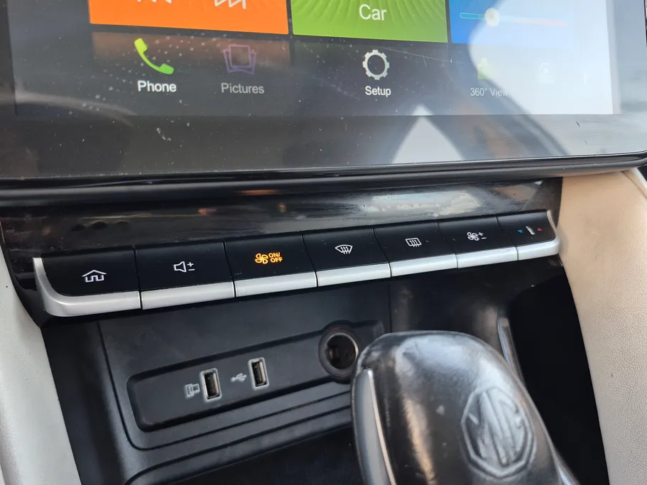 ام جي ZS LUX 2023 