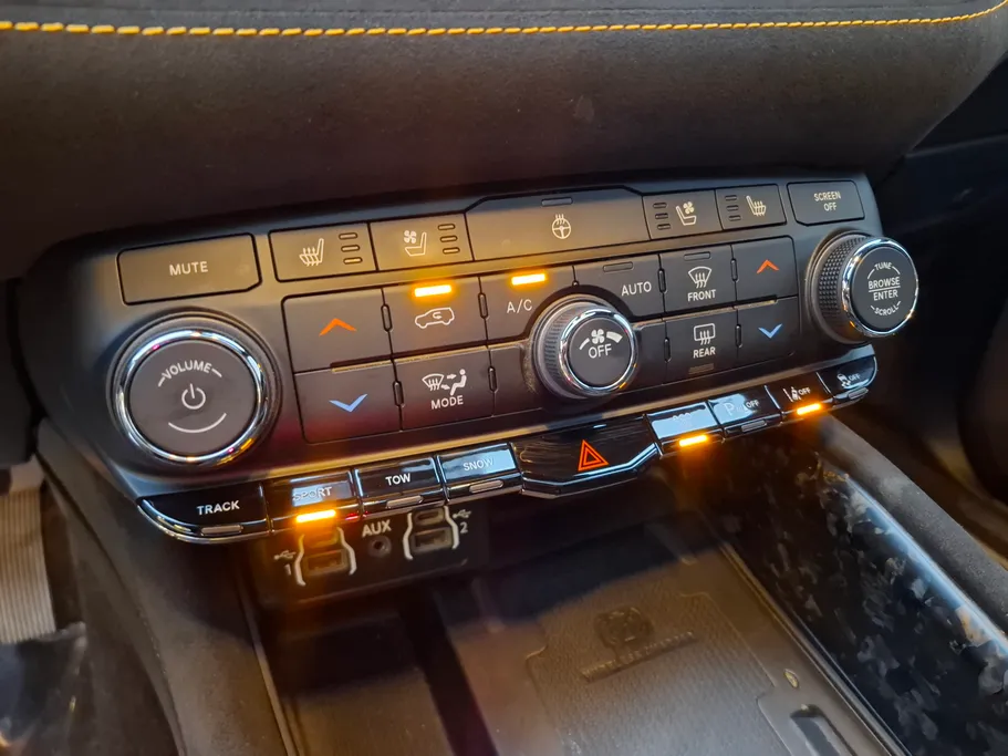 دودج دورانجو RT 2023 