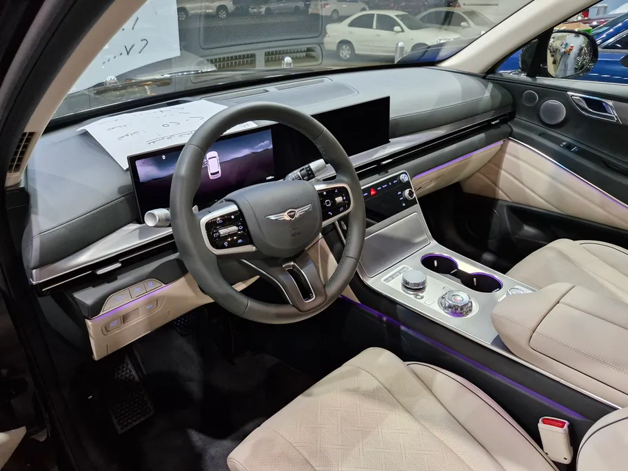 2025 Genesis GV80 Platinum 