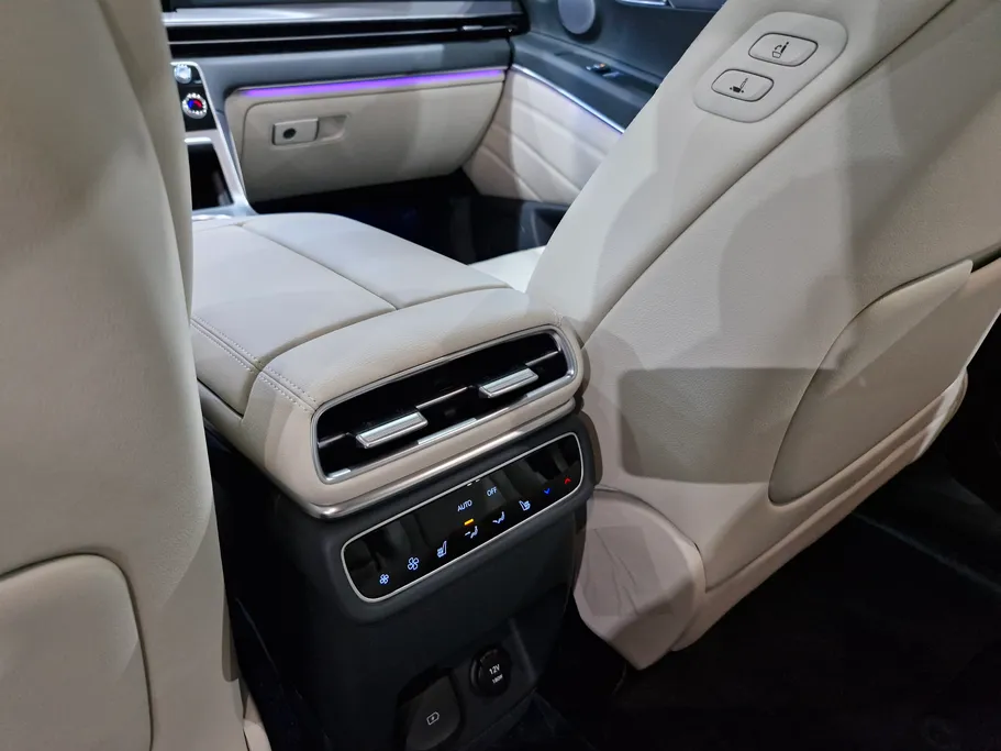 2025 Genesis GV80 Platinum 