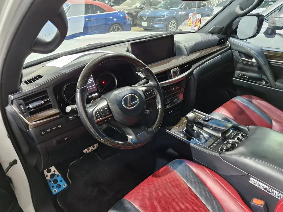 2018 Lexus LX 570 S 