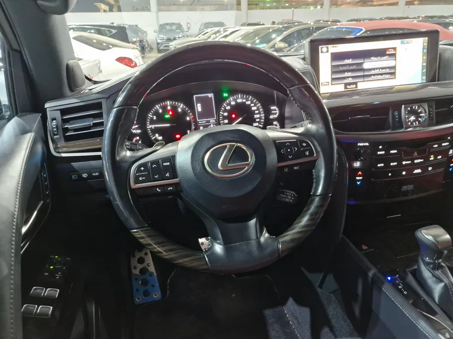 2018 Lexus LX 570 S 