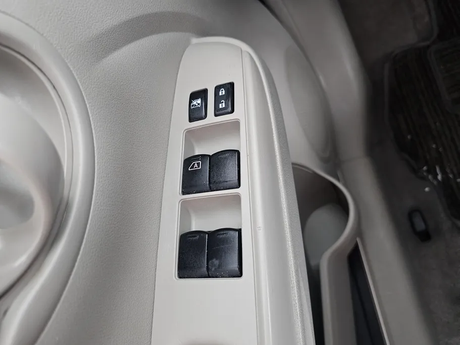 2023 Nissan Sunny SV Comfort 