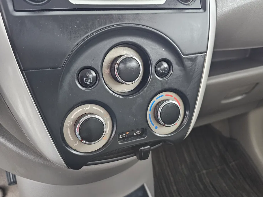 2023 Nissan Sunny SV Comfort 