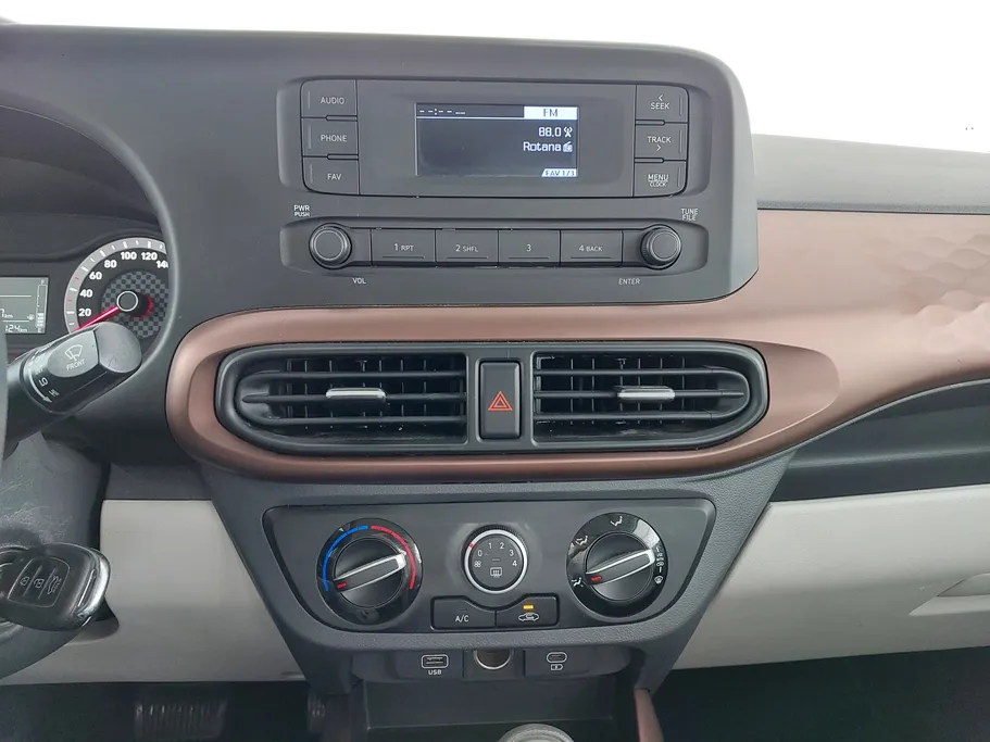 هيونداي Grand i10 فلييت 2024 