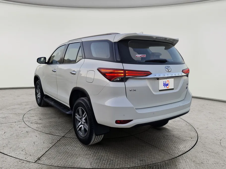 تويوتا فورتشنر VX 2022 
