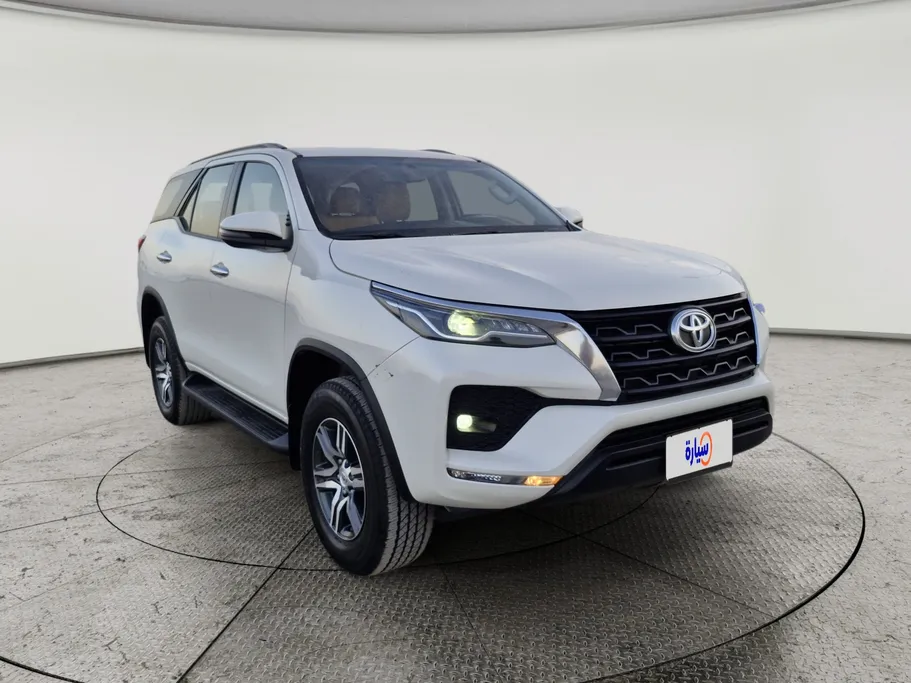 2022 Toyota Fortuner VX 