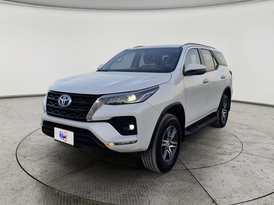 2022 Toyota Fortuner VX 