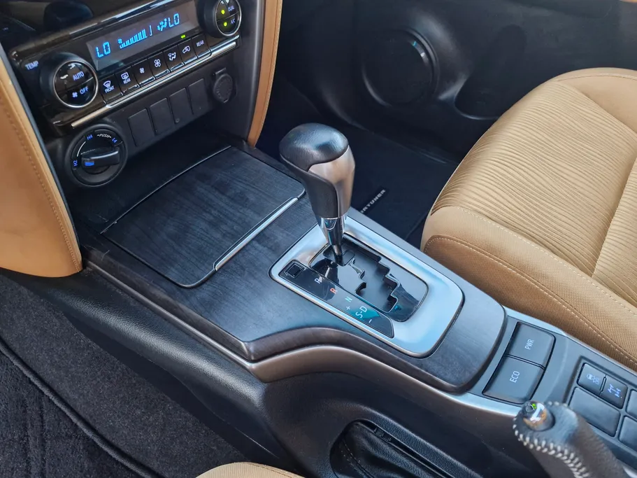 تويوتا فورتشنر VX 2022 