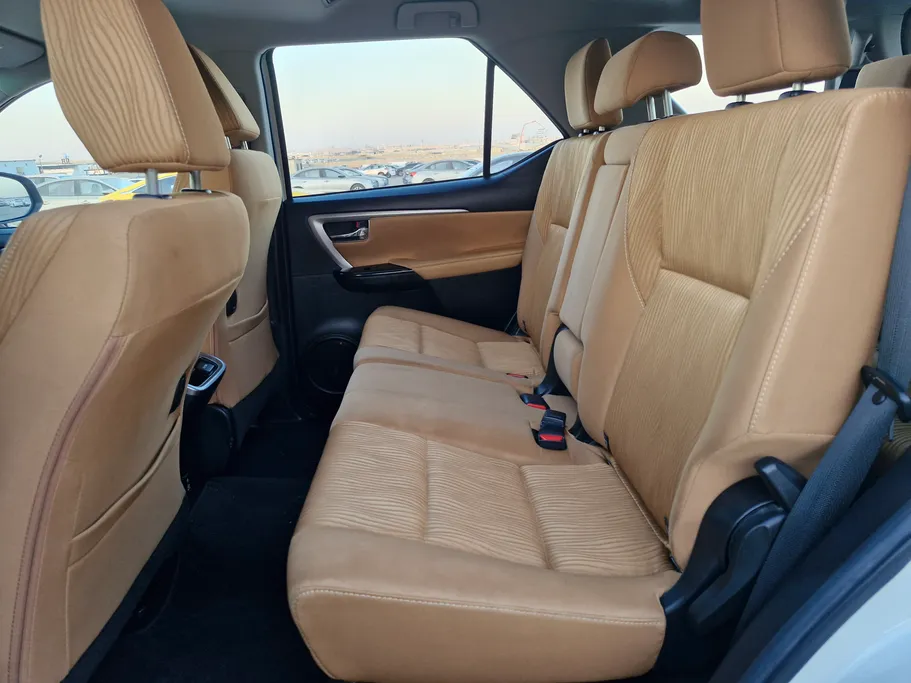 تويوتا فورتشنر VX 2022 