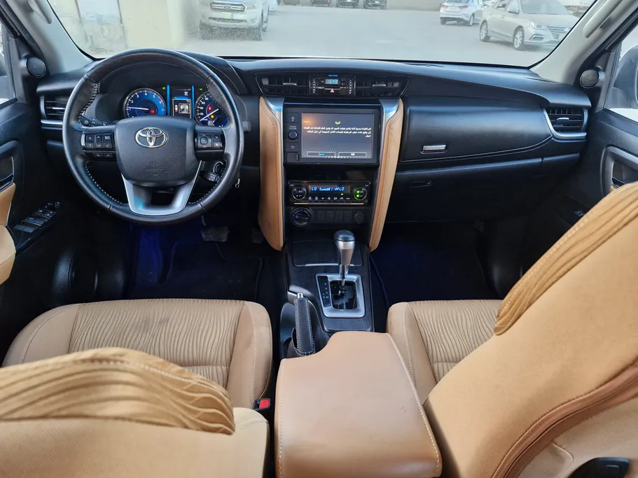 تويوتا فورتشنر VX 2022 