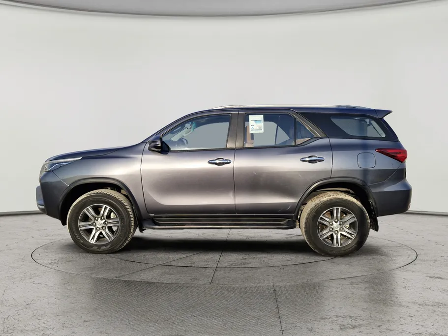 2021 Toyota Fortuner GX2 4x4 