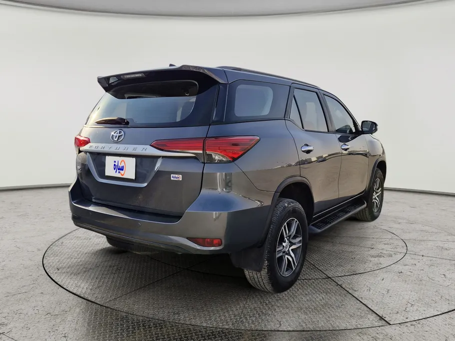 2021 Toyota Fortuner GX2 4x4 