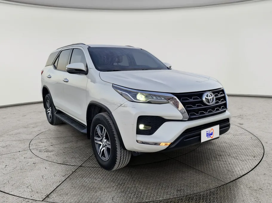 2022 Toyota Fortuner VX 