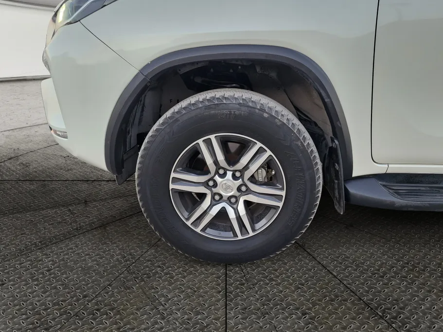 2022 Toyota Fortuner VX 