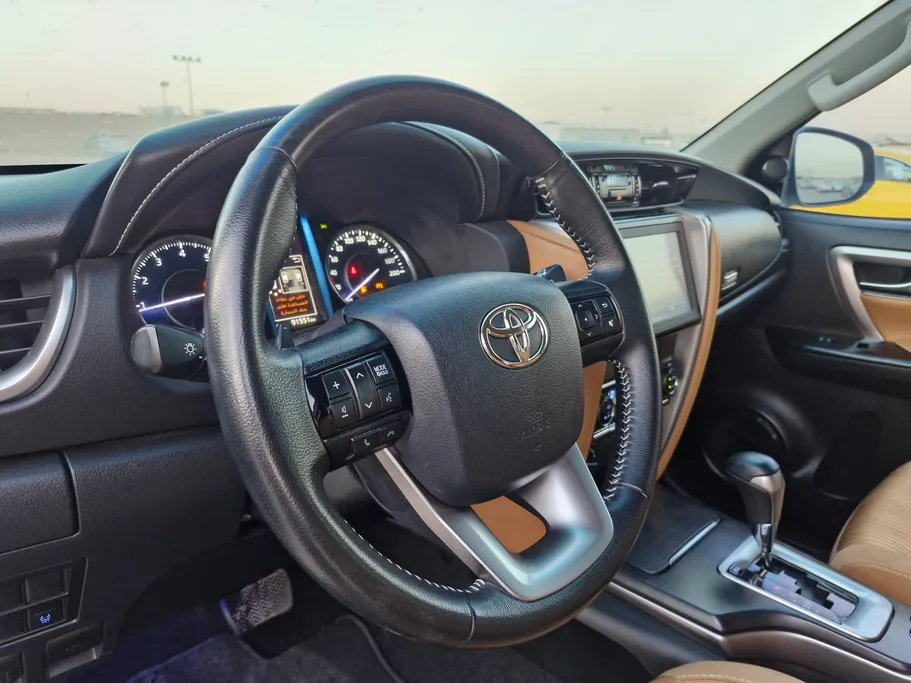 تويوتا فورتشنر VX 2022 