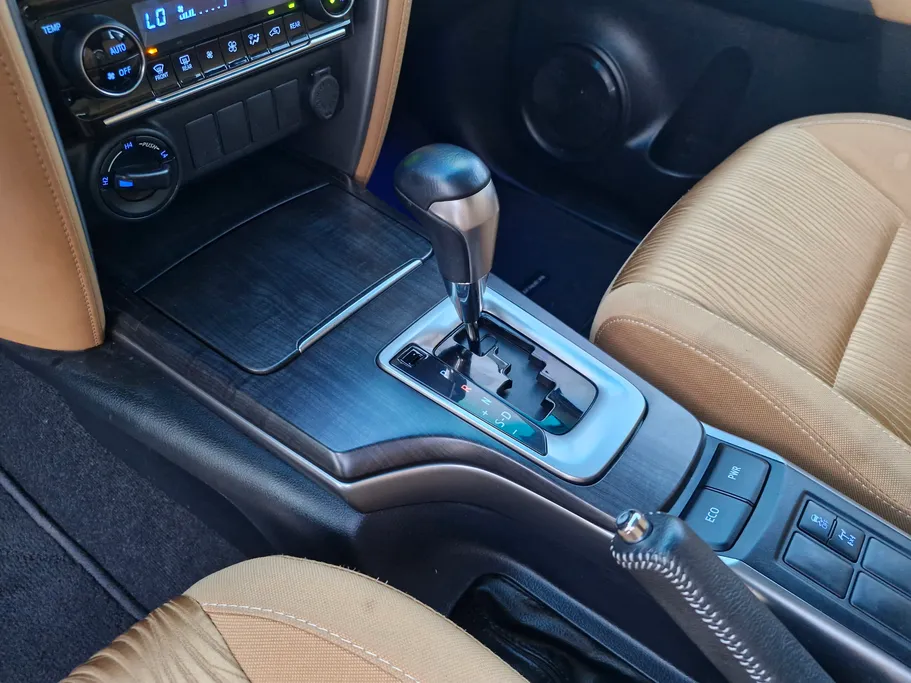 تويوتا فورتشنر VX 2022 