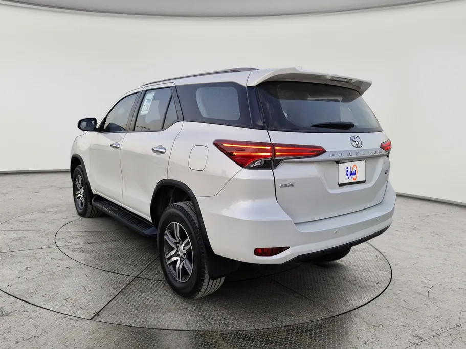 تويوتا فورتشنر GX2 4x4 2021 