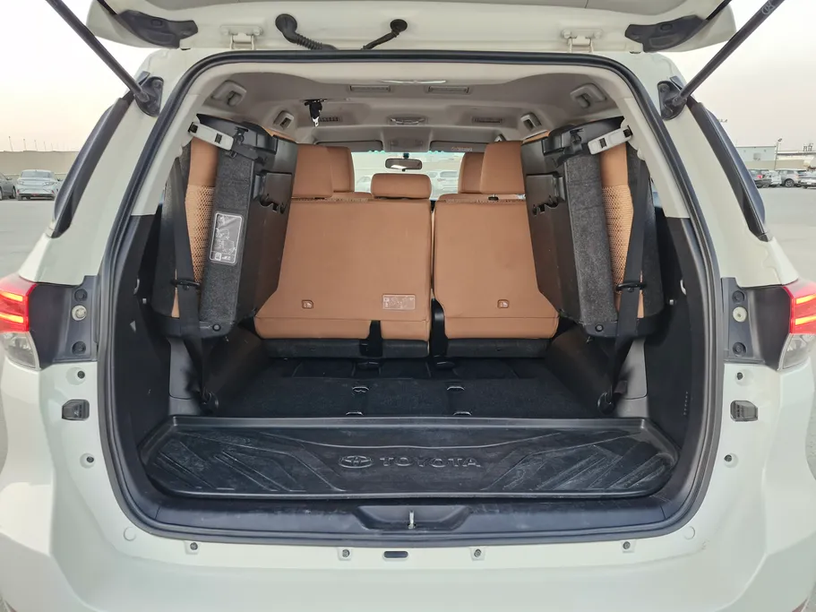 تويوتا فورتشنر GX2 4x4 2021 