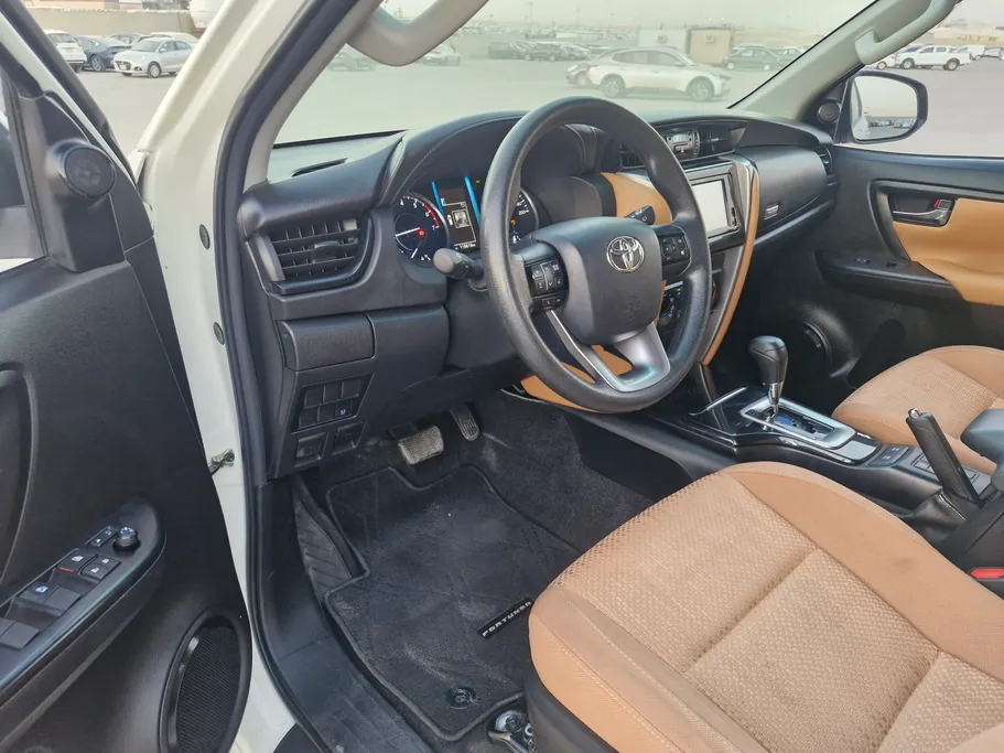 تويوتا فورتشنر GX2 4x4 2021 