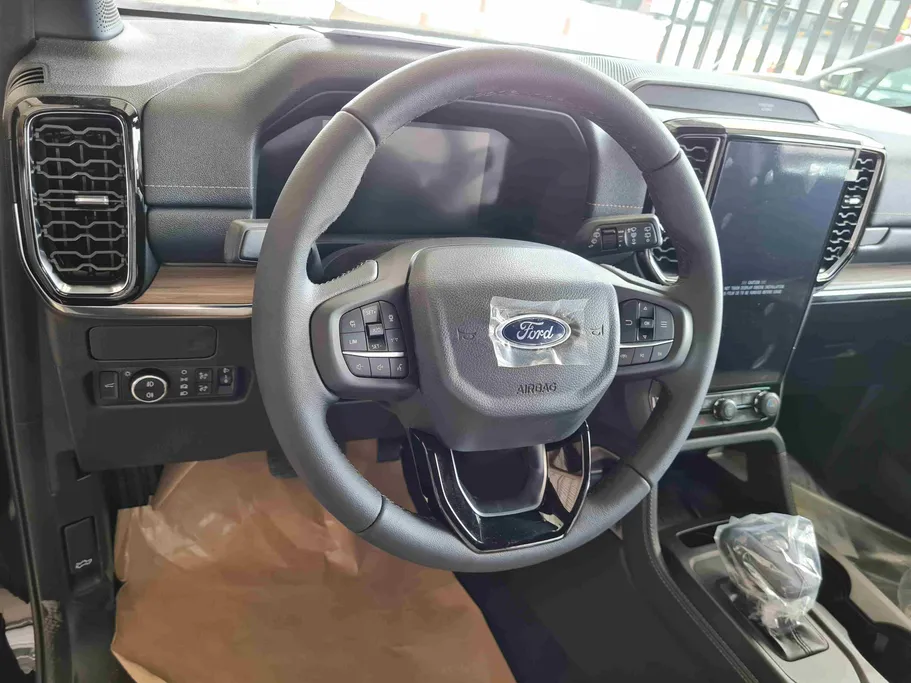 2025 Ford Everest Limited 