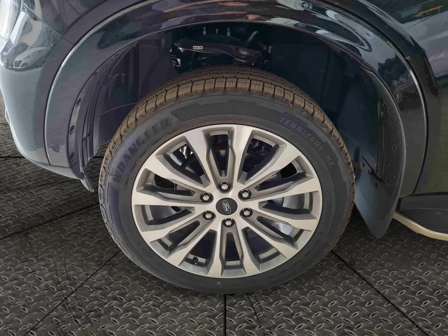 2025 Ford Everest Limited 