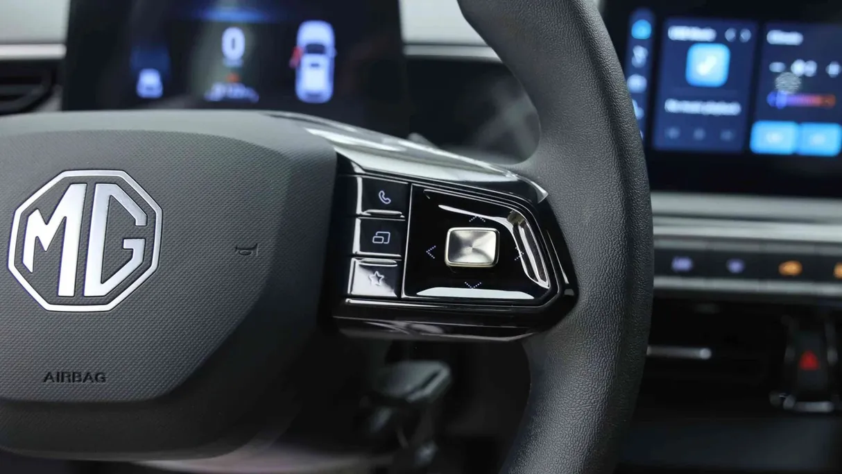 ام جي 3 STD 2025 